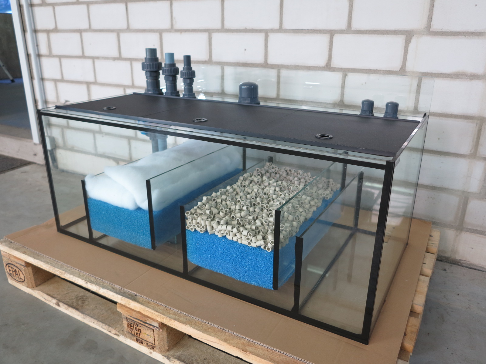 Profi Box “Fresh Water 1000” geschlossenes Filtersystem für Süßwasser  Aquarien bis 1000 Liter - Diamantaquarien – Shop